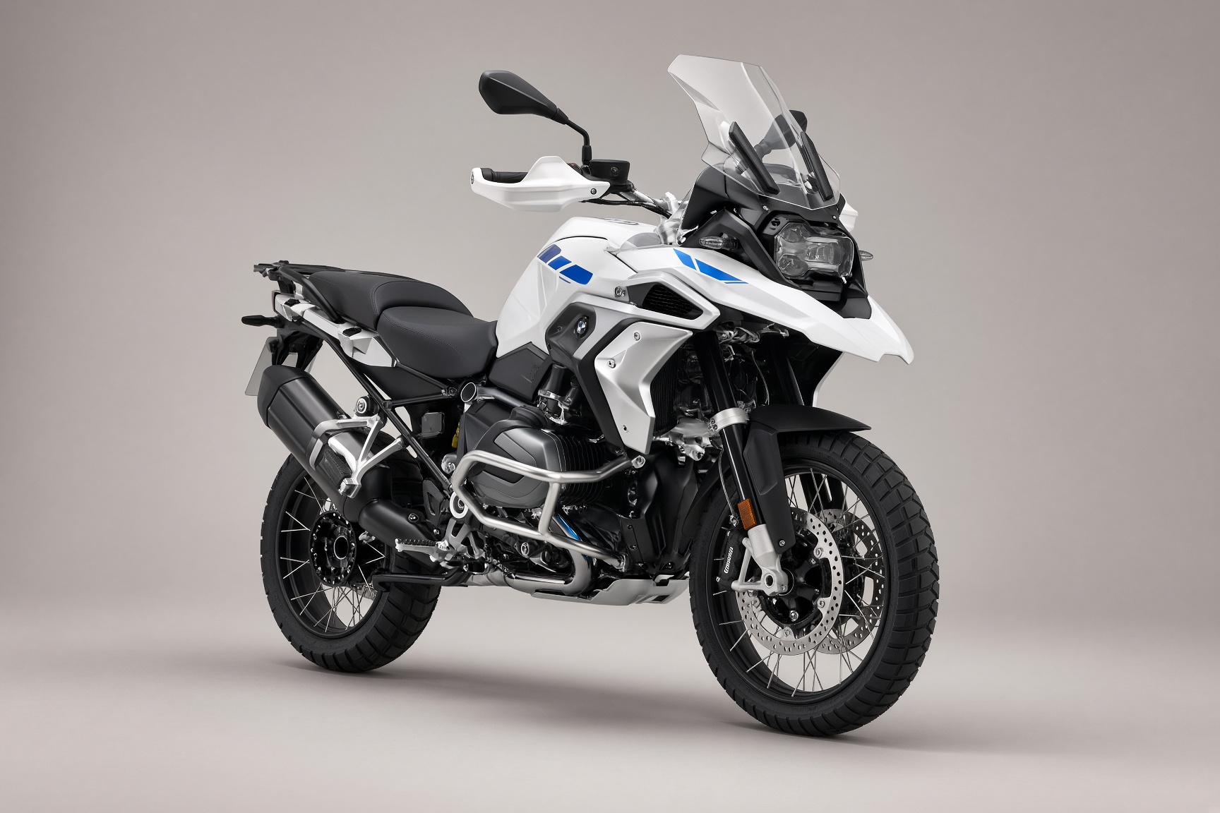 بیامو R1250GS در نمایشگاه سید موتور